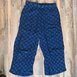 Loose-fitting Floral Pants